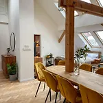 Stupartska - Attic Old Town 4* Prag