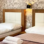 Apart Otel Stupartska - Attic Old Town 4*
