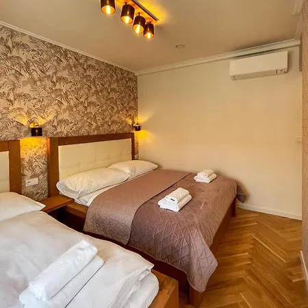 מלון דירות Stupartska - Attic Old Town 4*