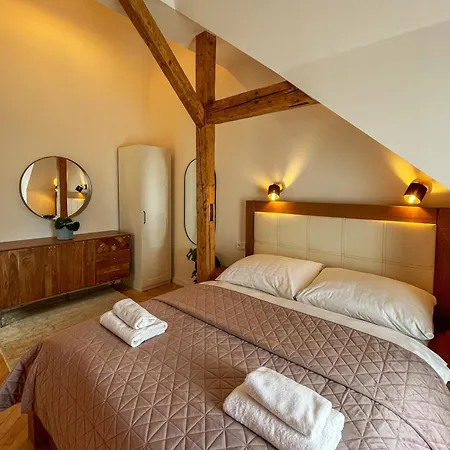 Stupartska - Attic Old Town 4* פראג