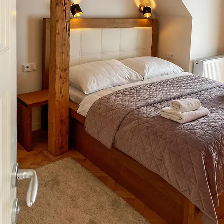 Stupartska - Attic Old Town Apartmanhotel Prága